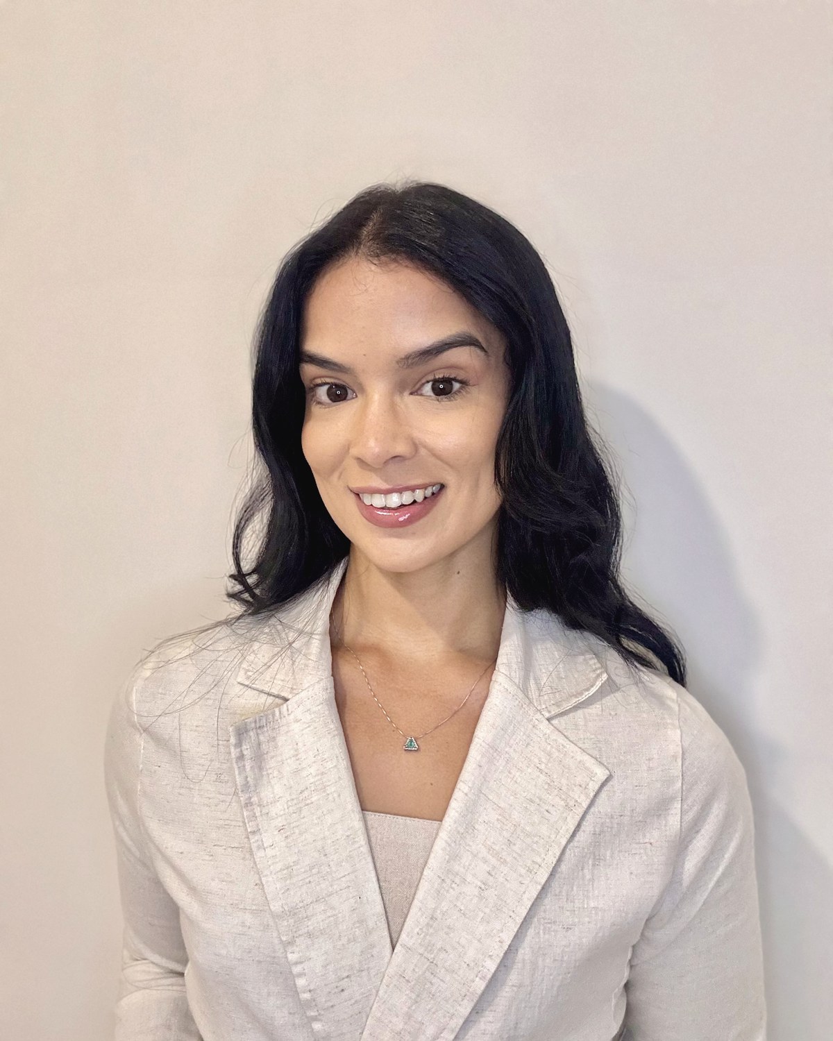 Dra. Thamyres Prates, médica especialista em emagrecimento e medicina do estilo de vida